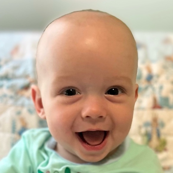 Meet your Posher, Jade - Picture 3 of 14